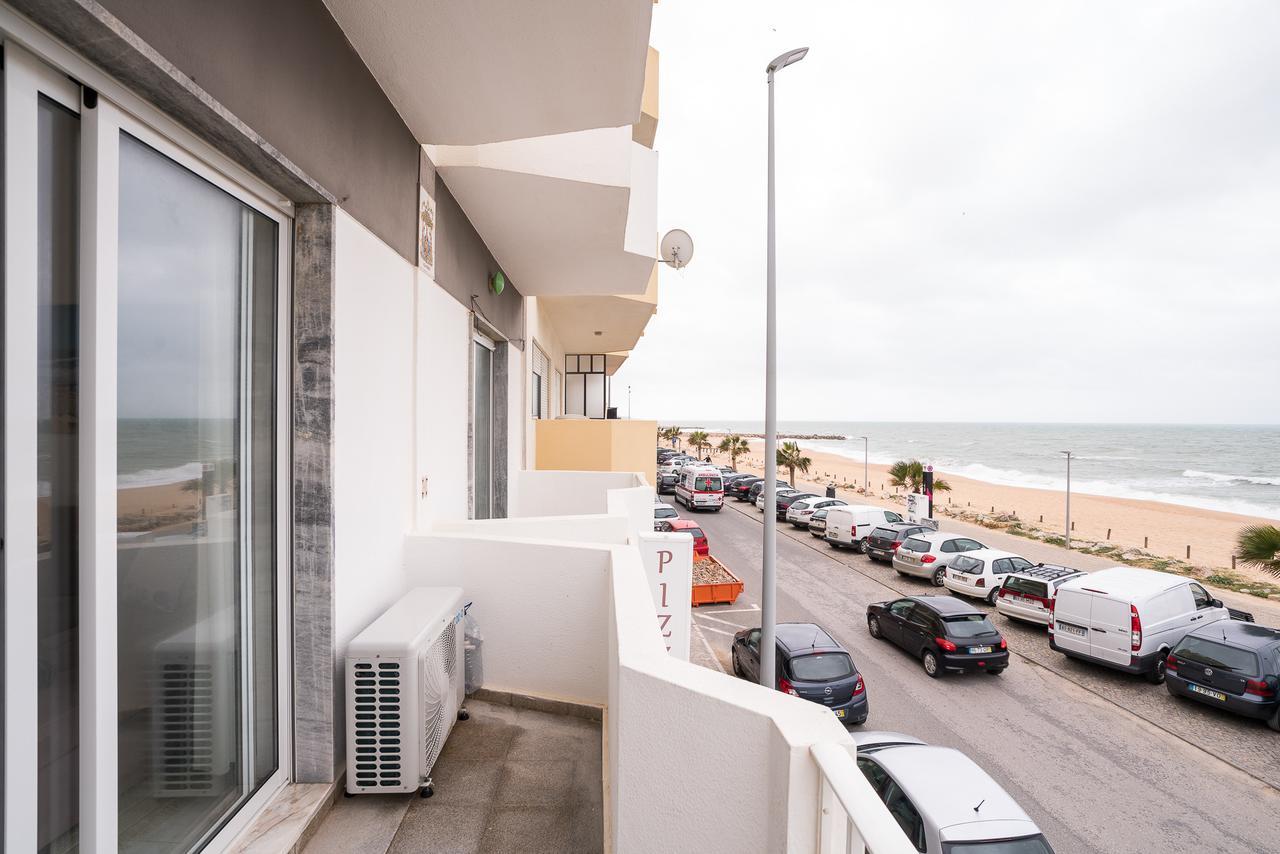 דירות קווארטיירה T2 Avenida- Frente Mar, Ar-Condicionado, Wifi מראה חיצוני תמונה